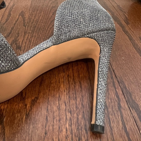 Betsey Johnson Womens Prince Mixed Media D'Orsay Pumps - 6.5 - Picture 11 of 12